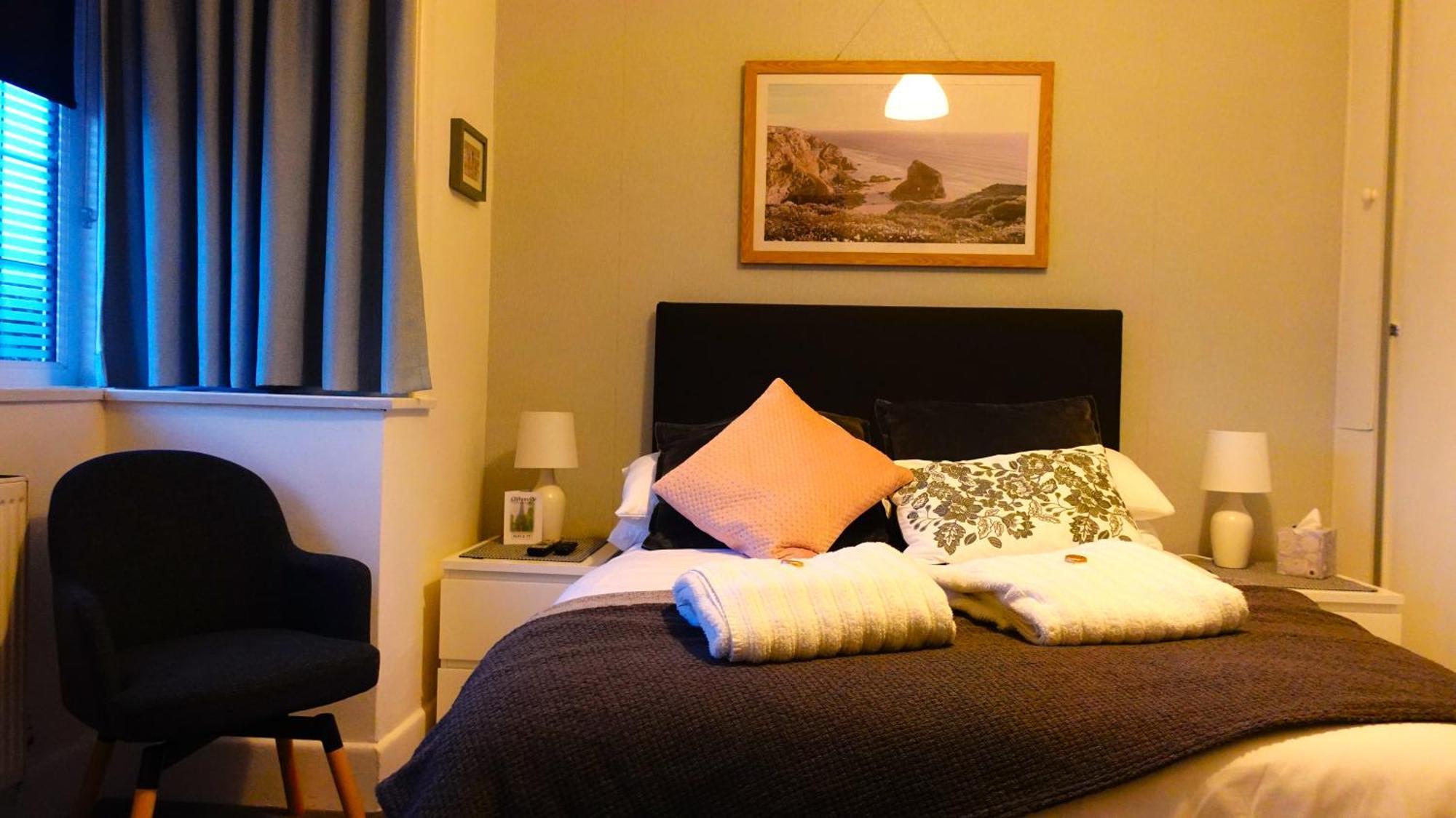 En-Suite Nook Near Forest & Sea, Great Value With Fridge, Microwave And Tv Lymington Zewnętrze zdjęcie